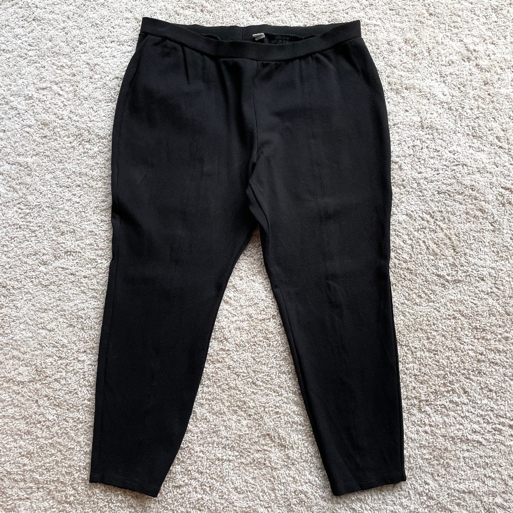 Chico's So Slimming Pull on Black Cropped Pants Sz 3/16